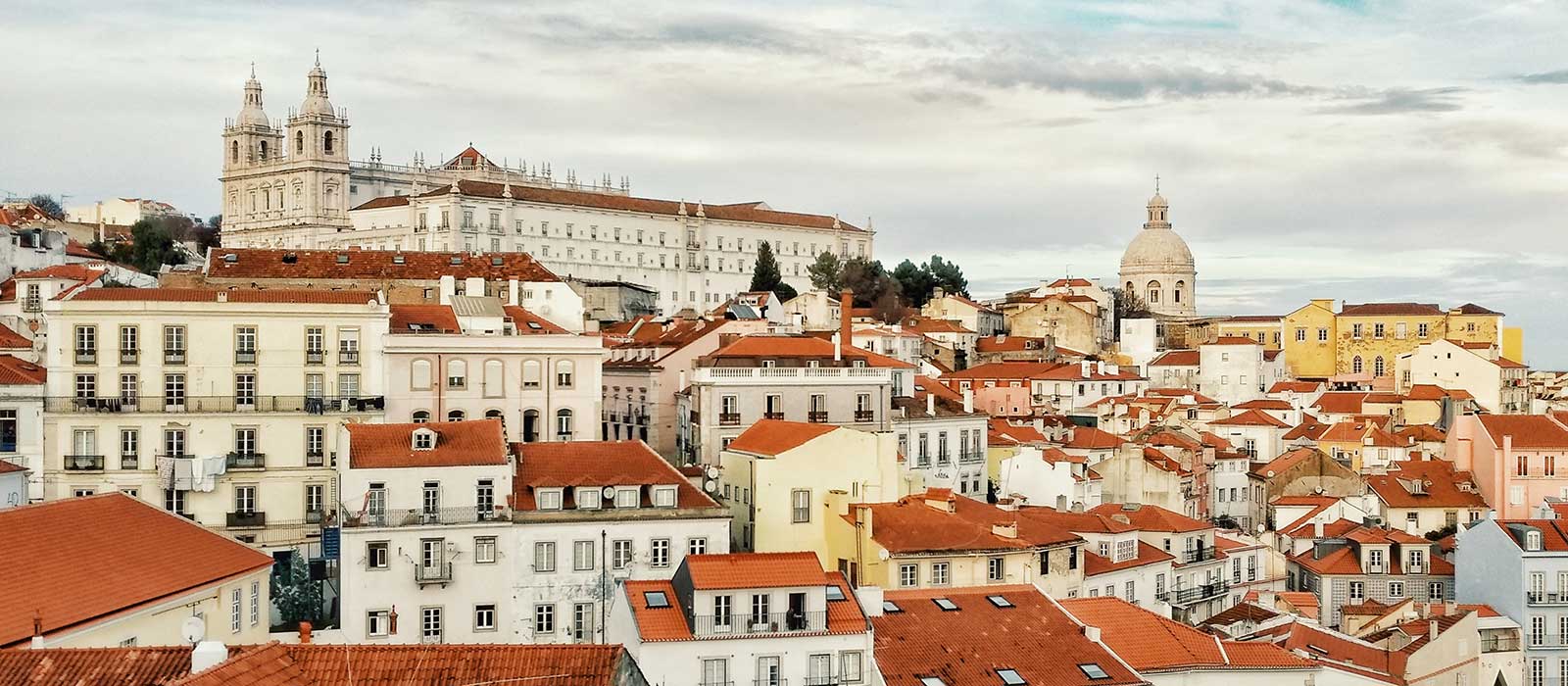 portugal red roofs