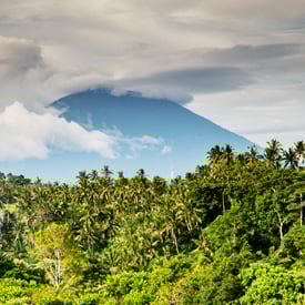 What’s the best way to store/share my photos during the trip?