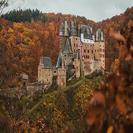 Which country has the most famous castles?