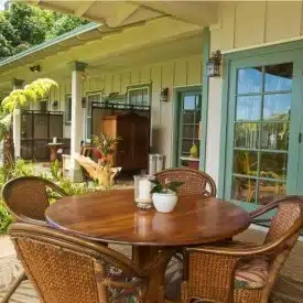 Iao Valley Inn