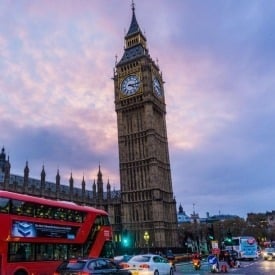  How should I get around London/England? 