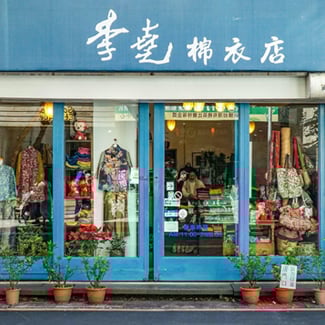 Where can I go shopping in Taiwan?