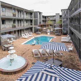 Country Inn & Suites