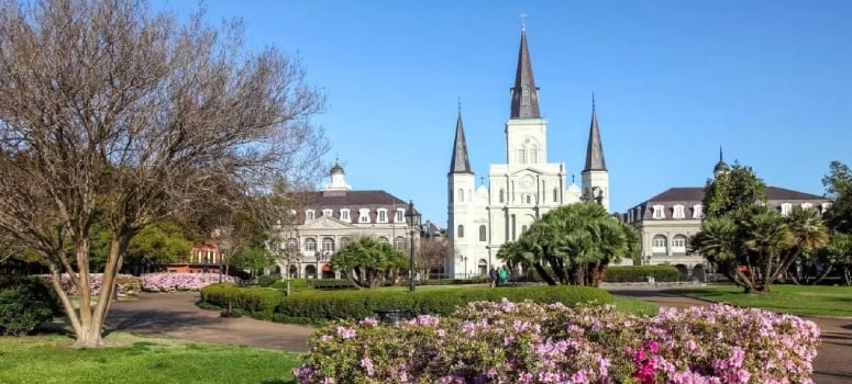 Top Areas to Stay During Mardi Gras