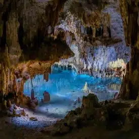 When is the best time to visit the Cayman Islands? 