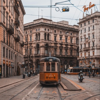 What are the best neighborhoods to stay in Milan