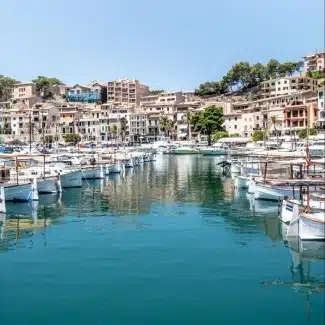 Where are the best places to go shopping in Mallorca?