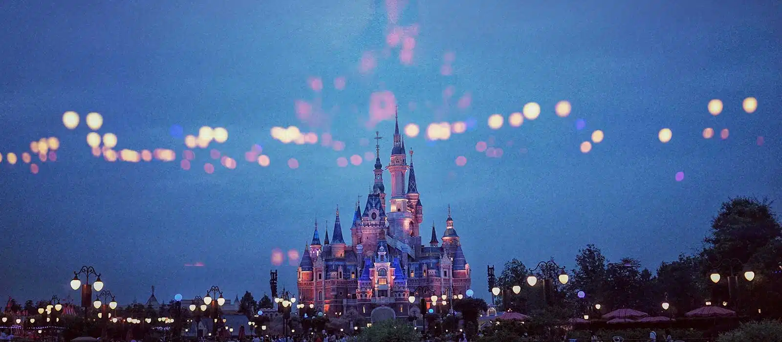 what to pack for Disneyland