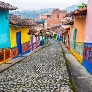 Is there public transportation in Colombia? 