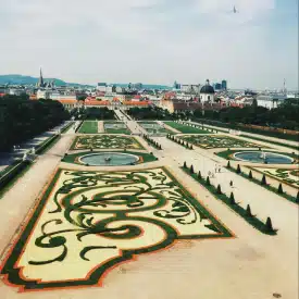 What are the must-see attractions in Vienna