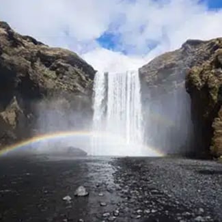 Do I need to tip when paying for services?